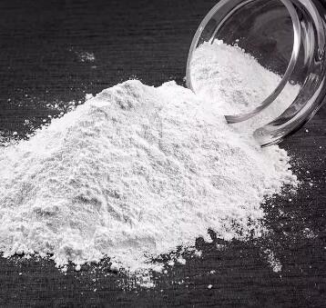 Briques de magnésium réfractaires à haute température Excellente résistance à l'éclaboussure Briques de magnésium sintrées pour revêtement de fours en acier