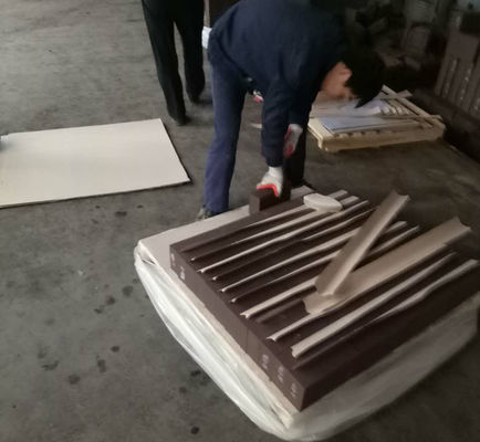 Brique réfractaire pour four à verre