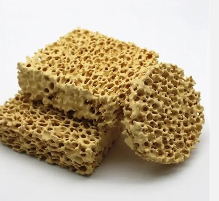 Filtre à mousse en céramique d'alumine à haute poreuse réfractaire Filtres en céramique de zirconium pour fonderie
