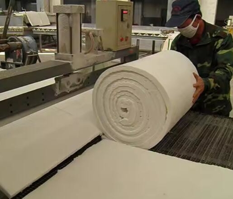 Couverture en fibre de céramique en laine isolante à haute température en vrac 1260c 50mm 25mm Épaisseur de couverture en silicate d'aluminium