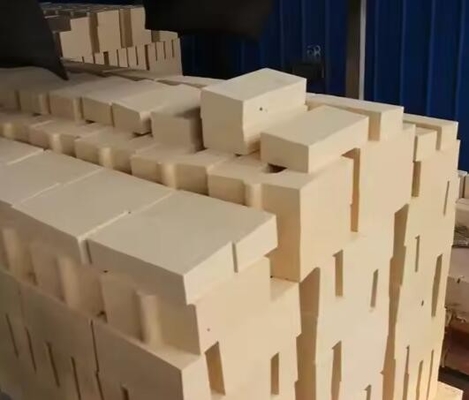 Couche de fourneau Briques réfractaires à haute teneur en aluminium 48% à 80% Al2o3 Briques résistantes au feu Briques d'aluminium anti-peeling