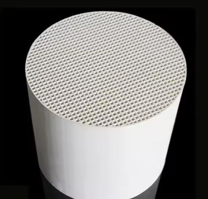 Échangeur de chaleur en céramique à haute performance Rto Honeycomb Alumine Cordierite Monolithe de stockage thermique en céramique Honeycomb