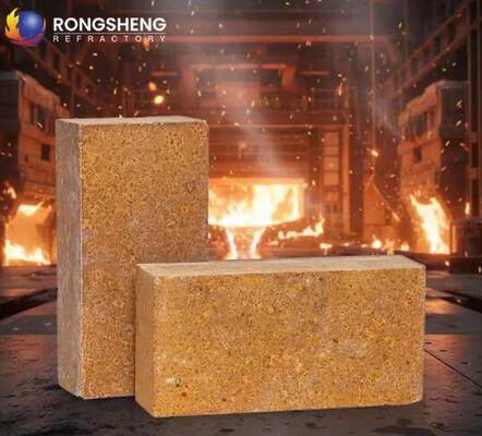 Briques de magnésium réfractaires à haute température Excellente résistance à l'éclaboussure Briques de magnésium sintrées pour revêtement de fours en acier
