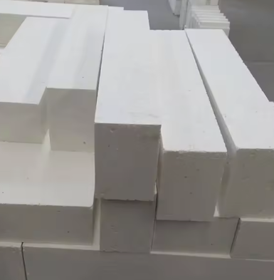 Rongsheng High Alumina Corundum Mullite Brick Bricks réfractaires de revêtement pour les fours à verre, les fours à ciment et l'industrie sidérurgique